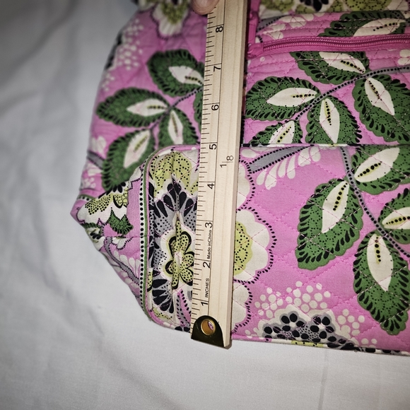 Vera Bradley Priscilla Pink Purse Shoulder Tote Bag Handbag Floral Pics Of Flaw - Picture 16 of 16